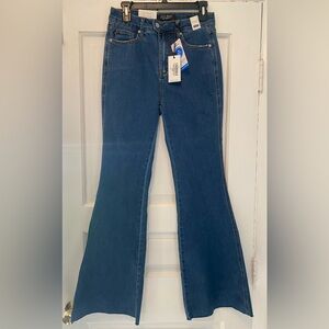 Judy Blue Jeans — High ride, tummy control, flared jeans